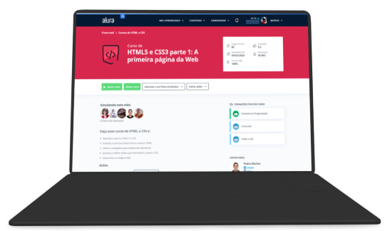 Dashboard de um curso do Alura aberto na tela de um notebook